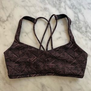 Lululemon Free to Be Bra
